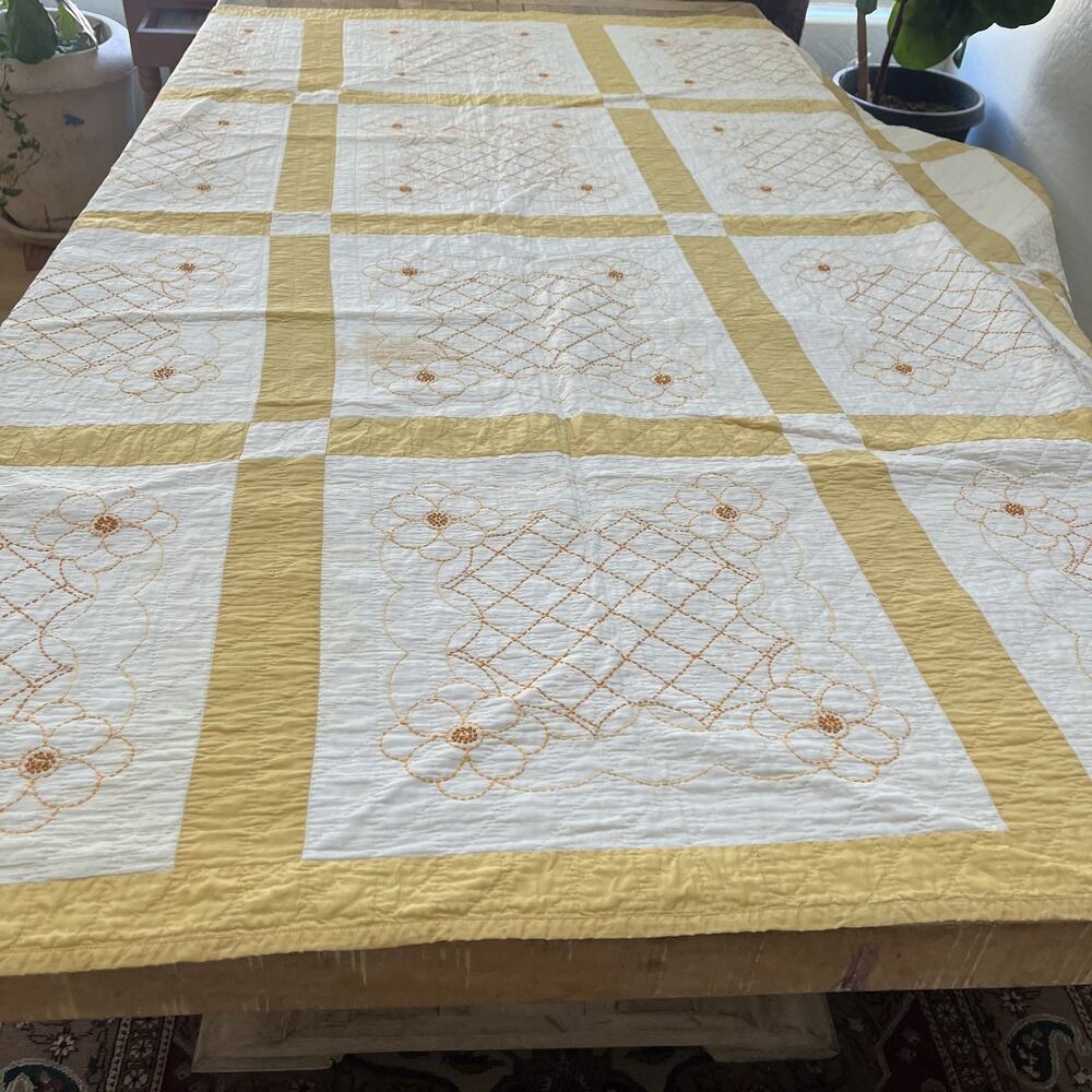 Handmade Hand Quilted Yellow Floral Embroidery Cotton Quilt Bedspread 75"x77"